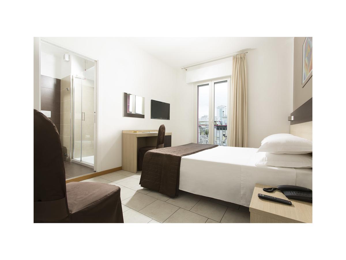 Hotel Gardenia リド・ディ・イエゾロ エクステリア 写真