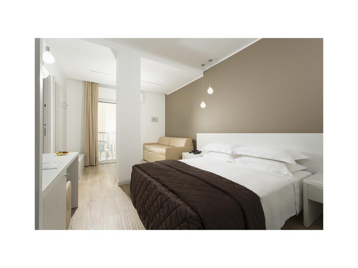 Hotel Gardenia リド・ディ・イエゾロ エクステリア 写真